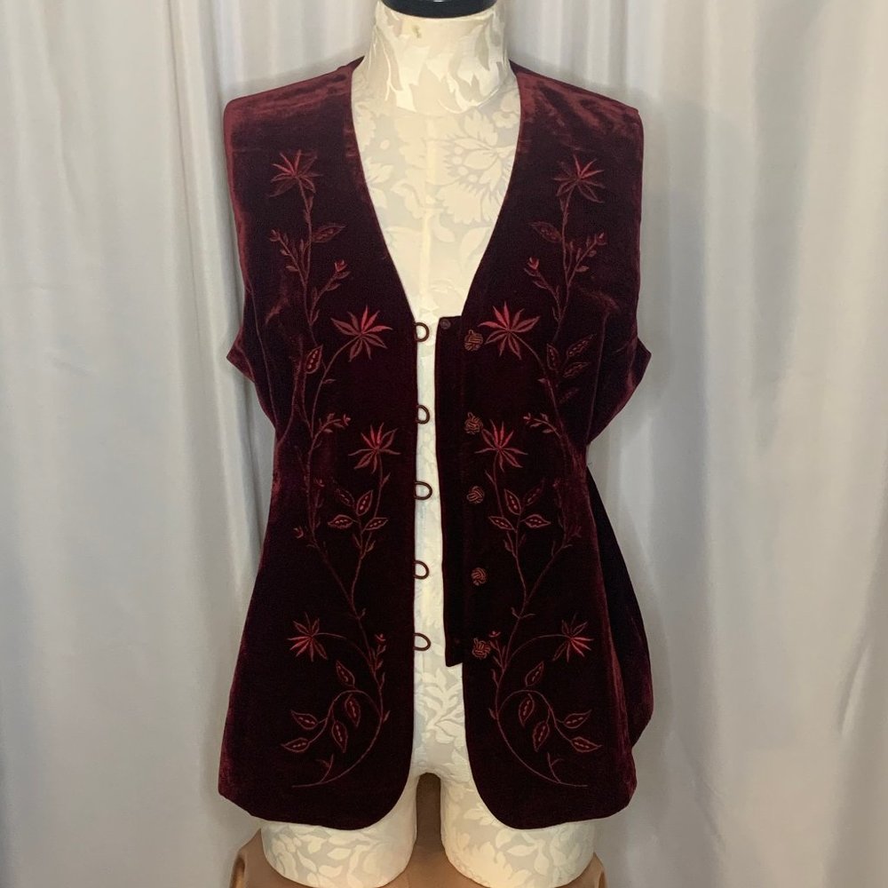 ANN TAYLOR Women's Sz14 Maroon Velvet Embrd Vest
